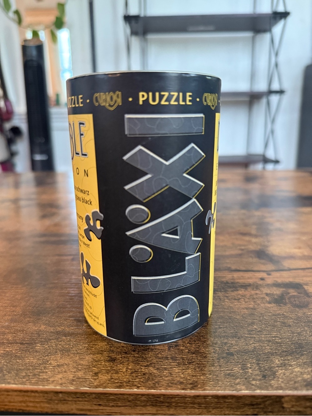Curiosi Double Puzzle Bläxi. 300-Piece Black and Yellow Puzzle - Home Games